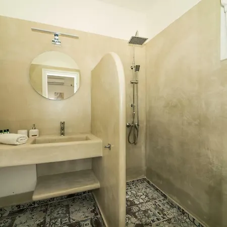 Emma Вилла Сивота